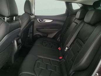 Nissan Qashqai 1.3 DIG-T N-Motion DCT (160 ps) - REVERSE CAM - NAV - HEATED LEA