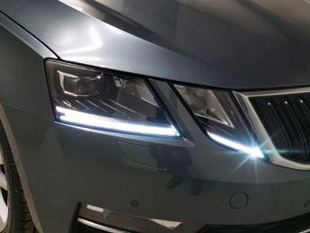Skoda Octavia 1.4 TSI SE L DSG (150 ps) - CRUISE - AIR CON - SD CARD MEDIA INP