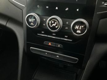 Renault Megane 1.6 E-TECH 9.8kWh Iconic Plug-in (160 ps) - CRUISE - DRIVING MOD