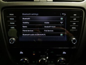 Skoda Octavia 1.4 TSI SE L DSG (150 ps) - CRUISE - AIR CON - SD CARD MEDIA INP