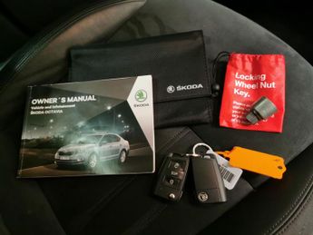 Skoda Octavia 1.4 TSI SE L DSG (150 ps) - CRUISE - AIR CON - SD CARD MEDIA INP