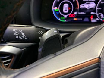 Cupra Formentor 1.4 eHybrid 12.8kWh V2 Plug-in DSG (204 ps) - LED - REVERSE CAM 