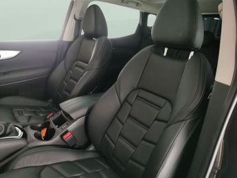 Nissan Qashqai 1.3 DIG-T N-Motion DCT (160 ps) - REVERSE CAM - NAV - HEATED LEA