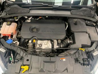 Ford Focus 1.5 TDCi ST-Line Powershift (120 ps) - WIFI - BLUETOOTH - CRUISE
