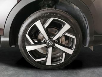 Nissan Qashqai 1.3 DIG-T N-Motion DCT (160 ps) - REVERSE CAM - NAV - HEATED LEA