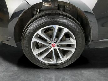 Jaguar F-PACE 2.0 D180 R-Sport (180 ps) - REVERSE CAM - NAV - HEATED LEATHER