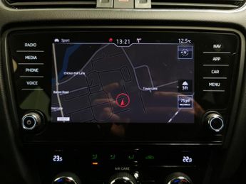 Skoda Octavia 1.4 TSI SE L DSG (150 ps) - CRUISE - AIR CON - SD CARD MEDIA INP