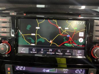 Nissan Qashqai 1.3 DIG-T N-Motion DCT (160 ps) - REVERSE CAM - NAV - HEATED LEA