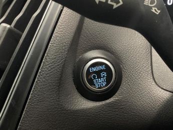 Ford Focus 1.5 TDCi ST-Line Powershift (120 ps) - WIFI - BLUETOOTH - CRUISE