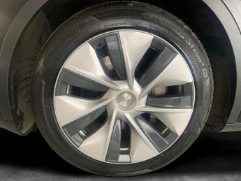 Tesla Model Y (Dual Motor) Long Range 4WDE (384 bhp) - REVERSE CAM - NAV - LEA