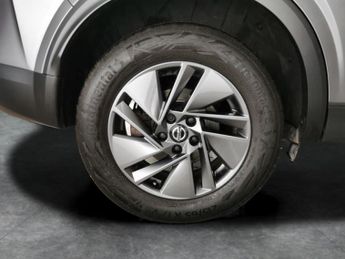 Nissan Qashqai 1.3 DIG-T MHEV Acenta Premium XTRON (158 ps) - REVERSE CAM - NAV