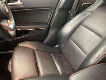 Mercedes-Benz GLA 2.1 GLA220d AMG Line (Premium) 7G-DCT 4MATIC (170 ps) - CRUISE