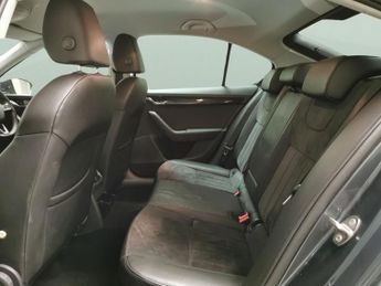 Skoda Octavia 1.4 TSI SE L DSG (150 ps) - CRUISE - AIR CON - SD CARD MEDIA INP