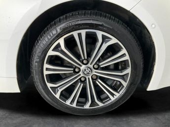 Toyota Corolla 1.8 VVT-h Design CVT (122 ps) - AUTO PARK - LED - REVERSE CAM