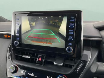 Toyota Corolla 1.8 VVT-h Design CVT (122 ps) - AUTO PARK - LED - REVERSE CAM