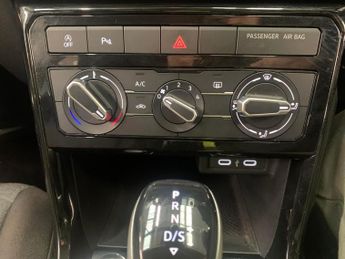 Volkswagen T-cross 1.0 TSI Match DSG (115 ps) - REVERSE CAM - BLUETOOTH - PARK SENS