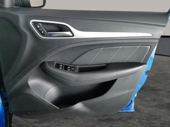 MG MG ZS 1.0 T-GDI Exclusive (111 ps) - LANE DEPARTURE  - BLUETOOTH - CRU