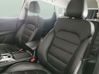 MG Mg Hs 1.5 T-GDI 16.6kWh Excite Plug-in (258 ps) - 360 CAM - LED - REVE