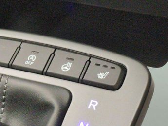 Hyundai i10 1.2 Premium (84 ps) - HEATED STEERING - LANE DEPARTURE  - BLUETO