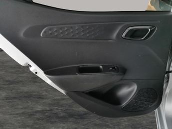 Hyundai i10 1.2 Premium (84 ps) - HEATED STEERING - LANE DEPARTURE  - BLUETO