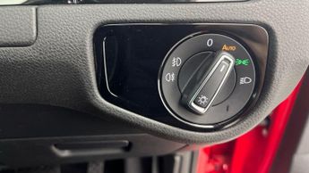 Volkswagen Golf 1.6 TDI GT DSG (115 ps) - NAV - LIGHT AND SIGHT PACK - BLUETOOTH