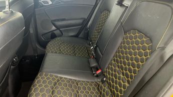 Kia Xceed 1.4 T-GDi First Edition DCT (138 bhp) - HEATED SEATS - HEATED ST