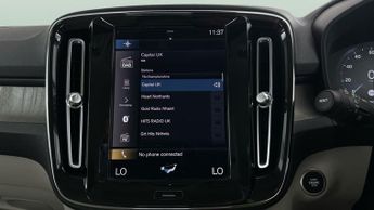 Volvo XC40 2.0 B4 MHEV Inscription DCT AWD (197 ps) - LED