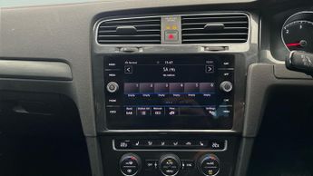 Volkswagen Golf 2.0 TDI Match Edition DSG (150 ps) - PRIVACY GLASS - USB AUDIO