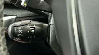 Peugeot 3008 1.5 BlueHDi Allure EAT (130 ps) - BLUETOOTH - PARK SENSORS