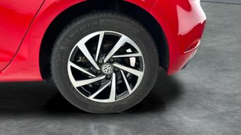 Volkswagen Golf 2.0 TDI Match Edition DSG (150 ps) - PRIVACY GLASS - USB AUDIO