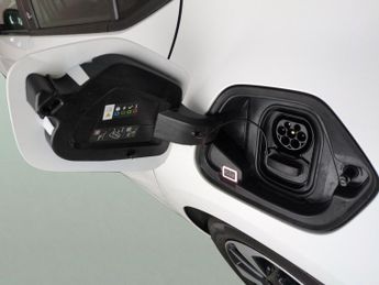 Vauxhall Corsa Electric 50kWh SE Nav (7.4Kw Charger) (136 ps) - CRUISE - KEYLESS START