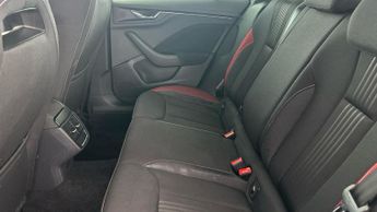 Skoda Kamiq 1.5 TSI ACT Monte Carlo DSG (150 ps) - LANE ASSISTANT - BLUETOOT