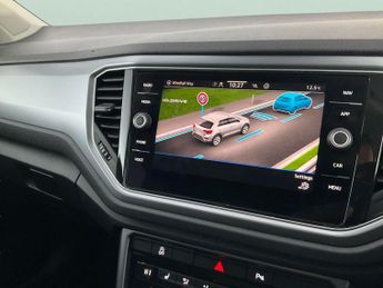 Volkswagen T-Roc 1.5 TSI EVO Active DSG (150 ps) - BLUETOOTH - SPEED LIMIT RECOG