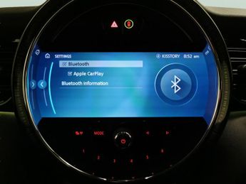 Mini Electric Hatch Cooper SE 32.6kWh Level 2 (184 ps) - HEATED SEATS - NAV