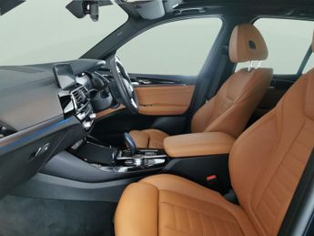 BMW iX3 80kWh Premier Edition Pro (286 ps) - PARK ASSIST