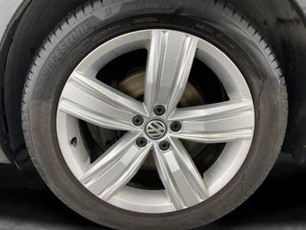 Volkswagen Tiguan 2.0 TDI SEL DSG (150 ps) - ACTIVE INFO DISPLAY - PADDLE SHIFT