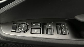 Hyundai Ioniq 1.6 h-GDi Premium SE DCT (141 ps) - CRUISE - PADDLE SHIFT - CLIM