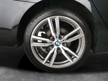 BMW 2 Series Gran Tourer 1.5 218i M Sport (136 ps) - ELECTRIC FOLDING MIRRORS - HEATED LE