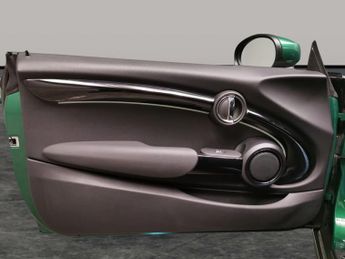 Mini Electric Hatch Cooper SE 32.6kWh Level 2 (184 ps) - HEATED SEATS - NAV