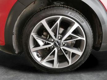 Kia Niro 1.6 GDi 4 DCT (139 bhp) - HEAT AND COOL SEATS - LED - REVERSE CA