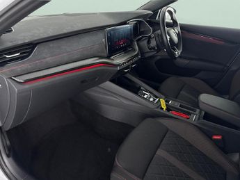 Skoda Octavia 1.4 TSI iV 13kWh vRS Plug-in DSG (245 ps) - SMARTLINK - HEATED S