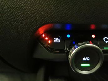 Citroen e-C4 50kWh Shine Plus (136 ps) - HEATED STEERING - BLIND SPOT ASSIST 