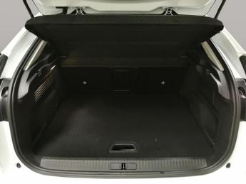 Citroen e-C4 50kWh Shine Plus (136 ps) - HEATED STEERING - BLIND SPOT ASSIST 