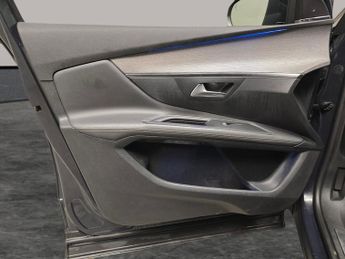 Peugeot 3008 1.6 13.2kWh GT Plug-in e-EAT (225 ps) - AUTO PARK - LED - REVERS