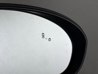 Hyundai Ioniq 38.3kWh Premium (136 ps) - LED - REVERSE CAM - NAV