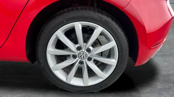 Volkswagen Golf 1.6 TDI GT DSG (115 ps) - NAV - LIGHT AND SIGHT PACK - BLUETOOTH