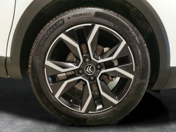 Citroen e-C4 50kWh Shine Plus (136 ps) - HEATED STEERING - BLIND SPOT ASSIST 