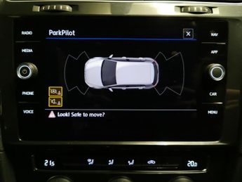 Volkswagen E-golf 35.8kWh e-Golf (136 ps) - LED - BLUETOOTH - PARK SENSORS