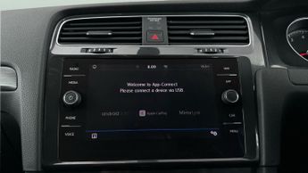 Volkswagen Golf 1.0 TSI Match DSG (115 ps) - SD CARD MEDIA INPUT - DAB - PRIVACY