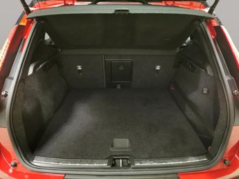 Volvo XC40 1.5 T3 R-Design (163 ps) - PARK ASSIST - LED - LANE DEPARTURE